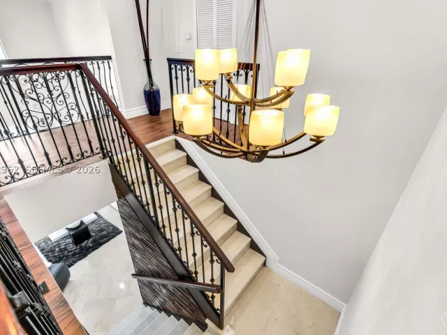 Продажа дома по адресу 2776 SW 143rd Pl - фото 9240929