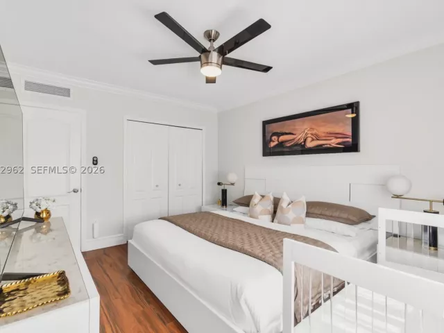 Продажа дома по адресу 2776 SW 143rd Pl - фото 9240946