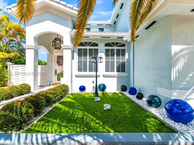 Продажа дома по адресу 2776 SW 143rd Pl - фото 9240974