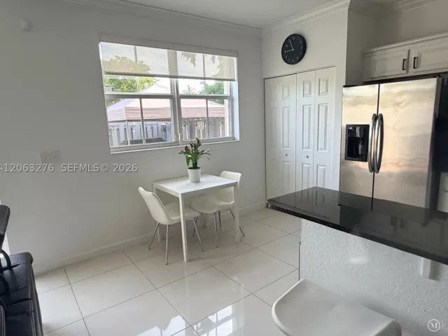 Продажа дома по адресу 1017 NE 208th St - фото 8947612