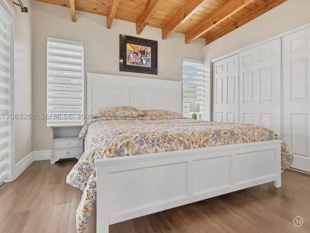 Продажа дома по адресу 8625 SW 42nd St - фото 9301866