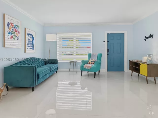 Продажа дома по адресу 8625 SW 42nd St - фото 9301857