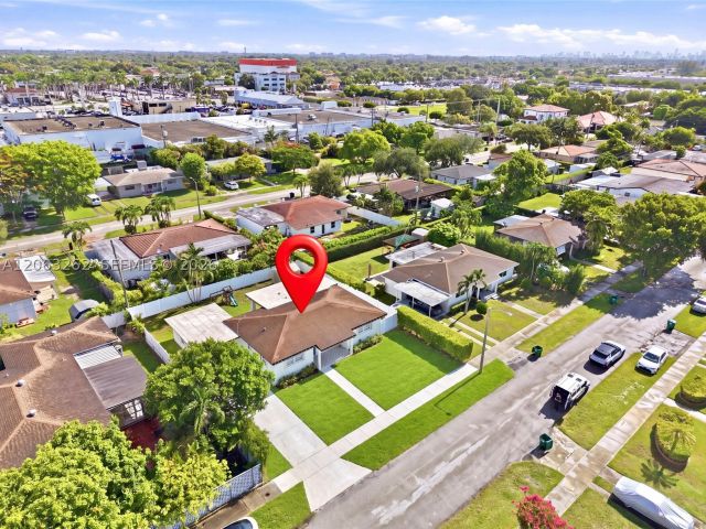 Продажа дома по адресу 8625 SW 42nd St - фото 9301894