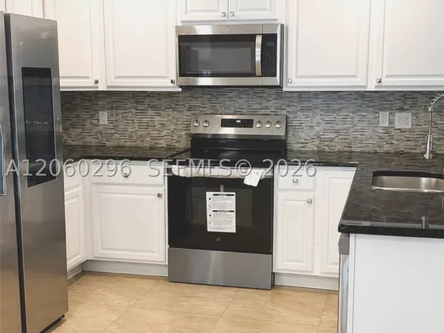 Продажа дома по адресу 10665 San Bernardino Way - фото 9283632