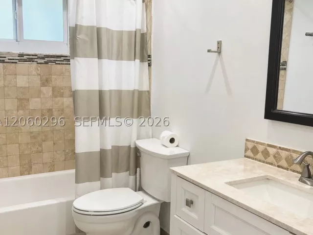 Продажа дома по адресу 10665 San Bernardino Way - фото 9283637