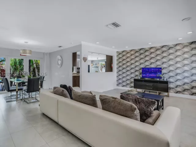 Продажа дома по адресу 5424 Garfield St - фото 9292208