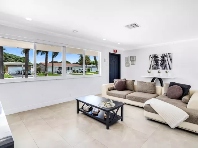Продажа дома по адресу 5424 Garfield St - фото 9292209