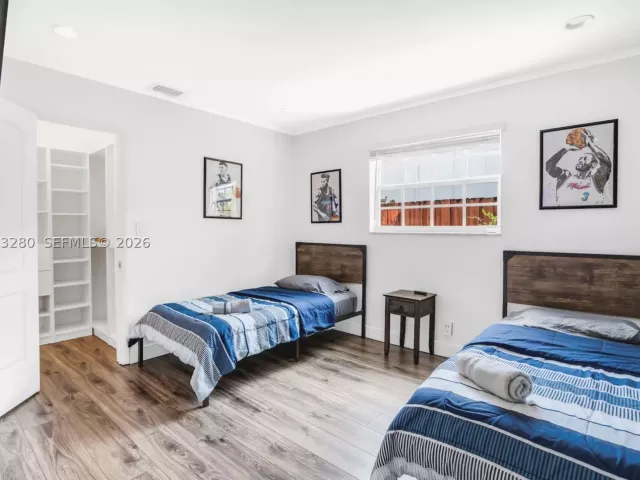 Продажа дома по адресу 5424 Garfield St - фото 9292222