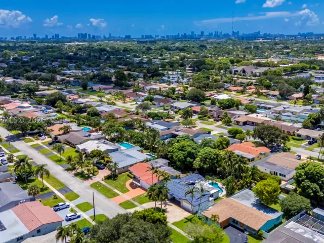 Продажа дома по адресу 5424 Garfield St - фото 9292244