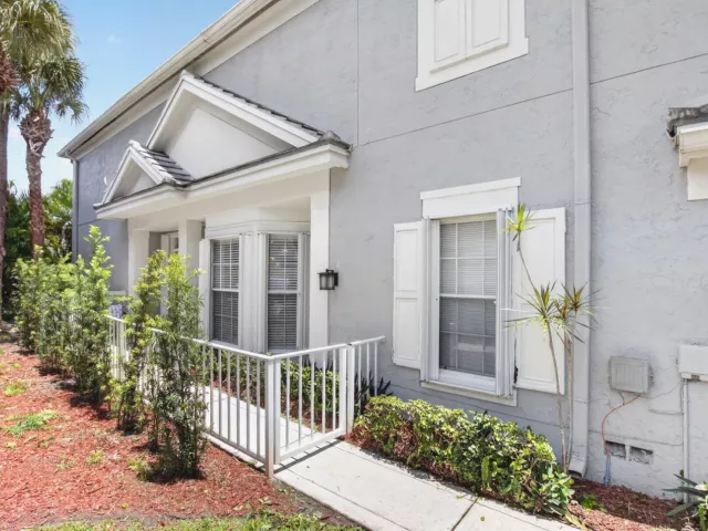 Продажа дома по адресу 5415 GRAND PARK Place - фото 8948540