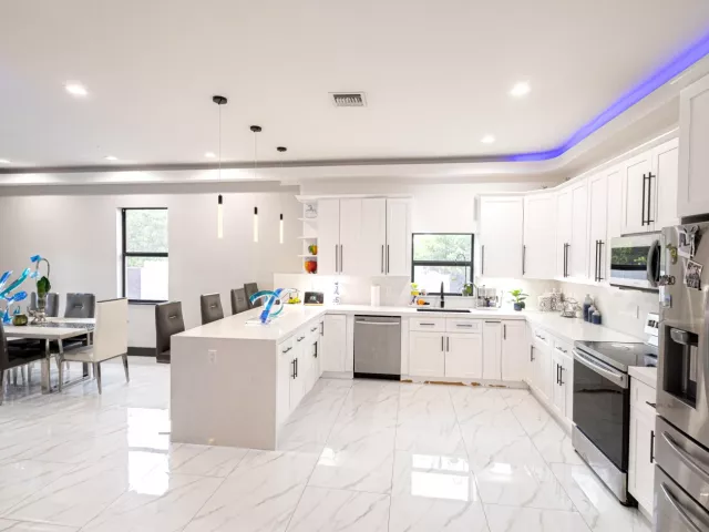 Продажа дома по адресу 725 Mercury Street Street - фото 9103364