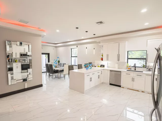Продажа дома по адресу 725 Mercury Street Street - фото 9103366