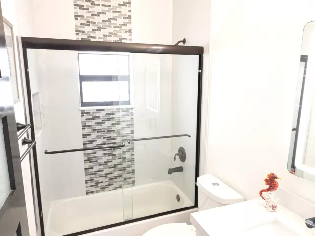 Продажа дома по адресу 725 Mercury Street Street - фото 9103393