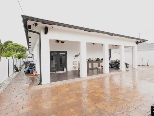 Продажа дома по адресу 725 Mercury Street Street - фото 9103401
