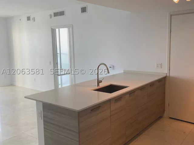 Квартира в аренду номер3204 - фото 8946729