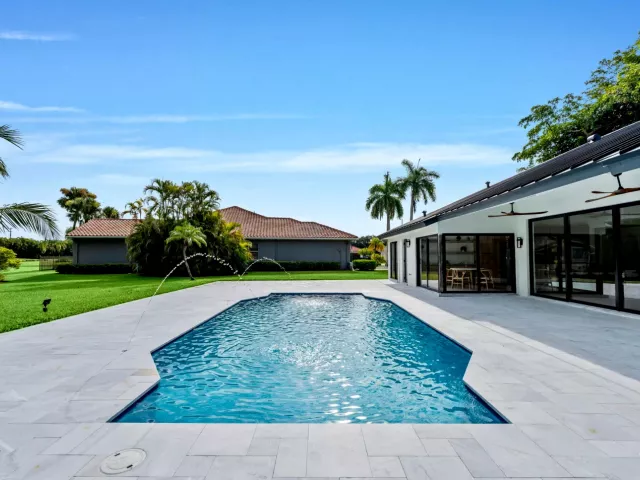 Продажа дома по адресу 11320 Boca Woods Lane - фото 9248749