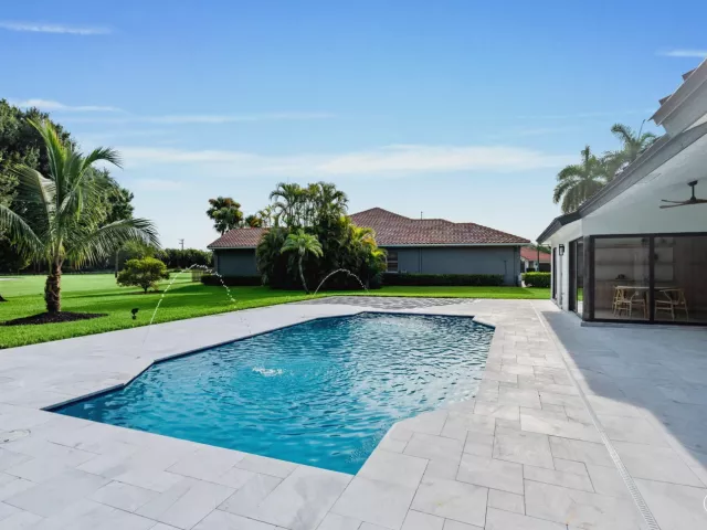Продажа дома по адресу 11320 Boca Woods Lane - фото 9248750