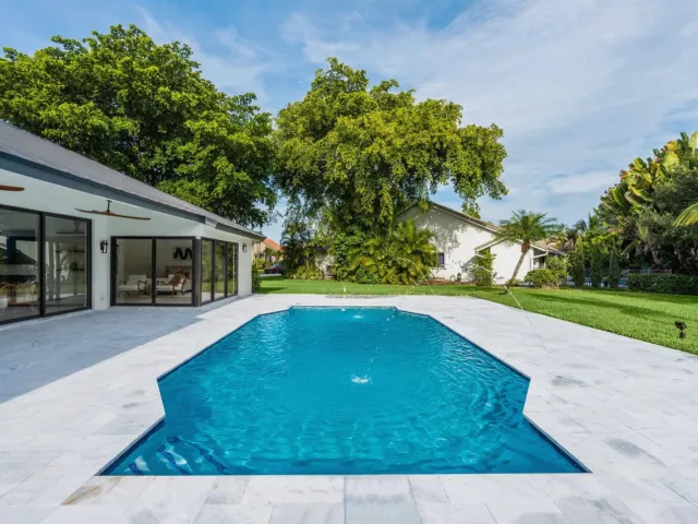 Продажа дома по адресу 11320 Boca Woods Lane - фото 9248751