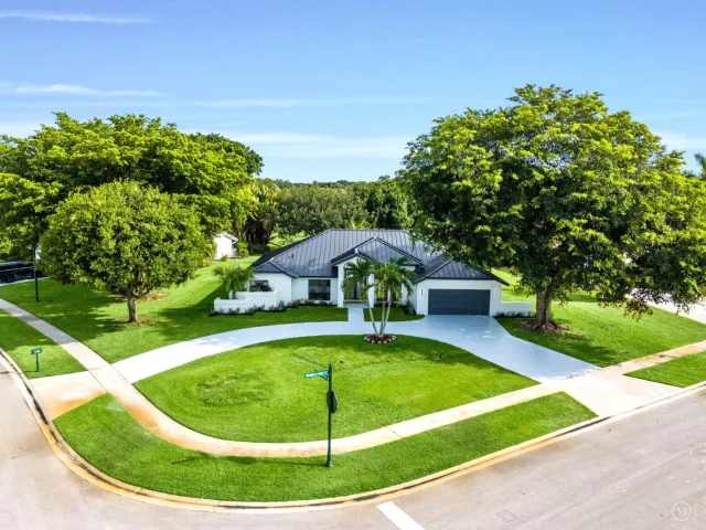 Продажа дома по адресу 11320 Boca Woods Lane - фото 9248770
