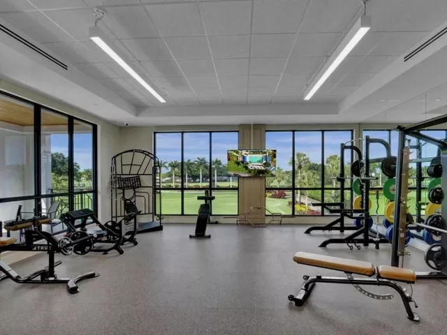 Продажа дома по адресу 11320 Boca Woods Lane - фото 9248782