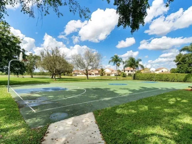 Продажа дома по адресу 11320 Boca Woods Lane - фото 9248792