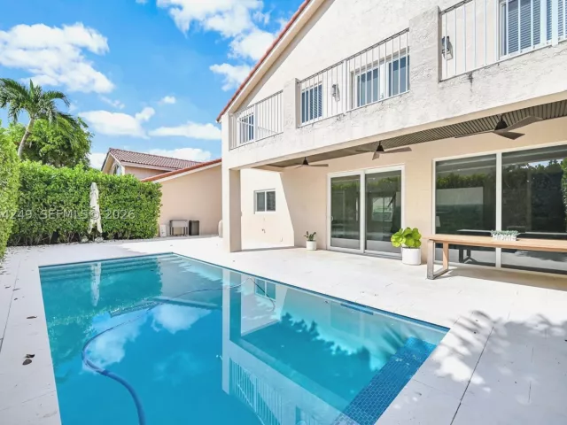 Продажа дома по адресу 10877 SW 152nd Pl - фото 8955383