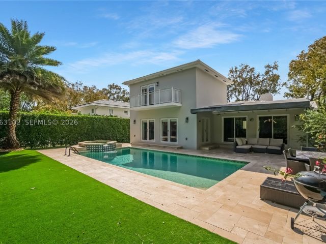 Продажа дома по адресу 507 Sevilla Ave - фото 9228587