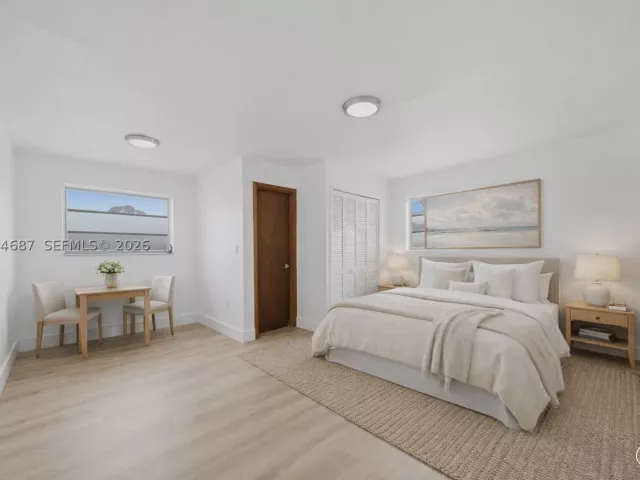 Продажа дома по адресу 1781 SW 13th St - фото 8955296