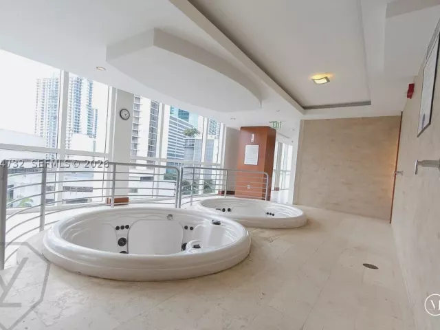 Квартира в аренду номер4214 - фото 8958622