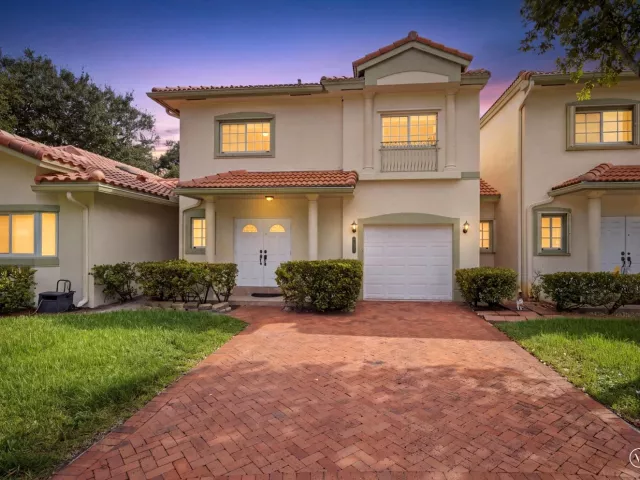 Продажа дома по адресу 5880 SW 99th Terrace - фото 9004648