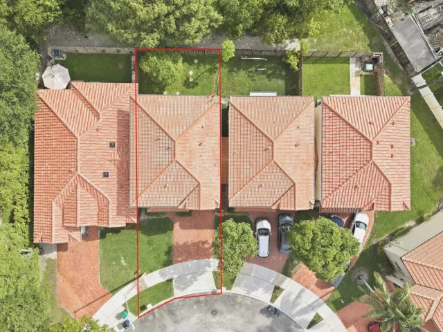 Продажа дома по адресу 5880 SW 99th Terrace - фото 9004688