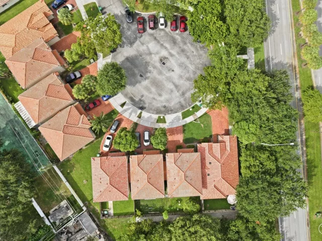 Продажа дома по адресу 5880 SW 99th Terrace - фото 9004692