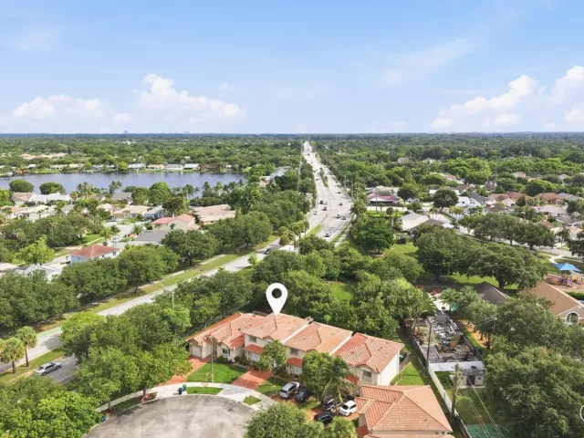 Продажа дома по адресу 5880 SW 99th Terrace - фото 9004696
