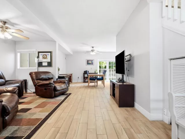 Продажа дома по адресу 5880 SW 99th Terrace - фото 9004652