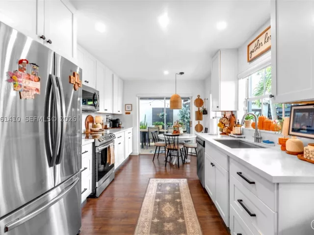 Продажа дома по адресу 1050 NW 129th Ave - фото 9261628