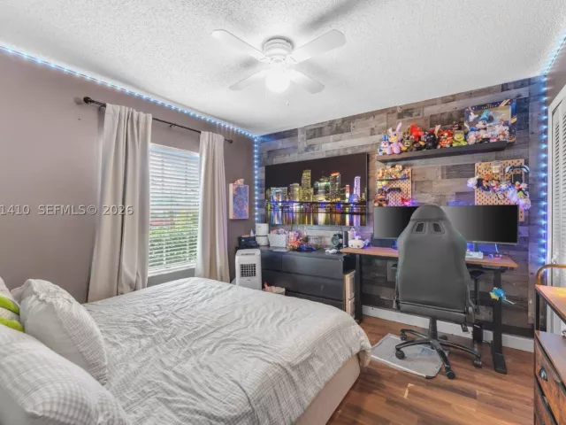 Продажа дома по адресу 1050 NW 129th Ave - фото 9261639