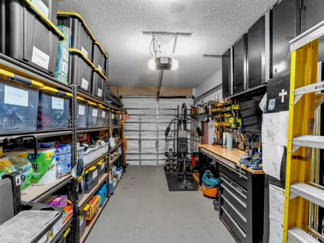 Продажа дома по адресу 1050 NW 129th Ave - фото 9261641