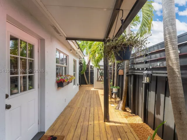 Продажа дома по адресу 1050 NW 129th Ave - фото 9261646