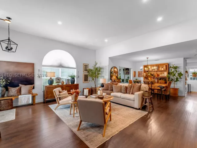 Продажа дома по адресу 1050 NW 129th Ave - фото 9261621
