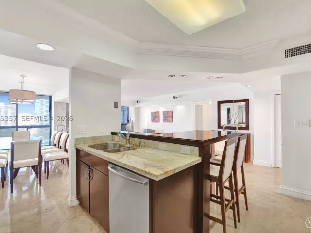Квартира в аренду номер12F - фото 9240622
