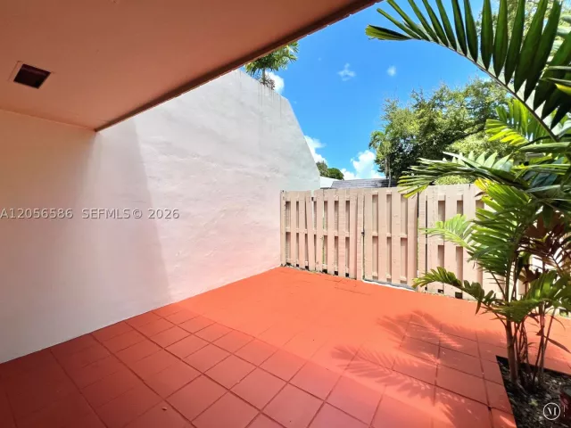 Продажа дома по адресу 8111 SW 81st Pl - фото 8962858