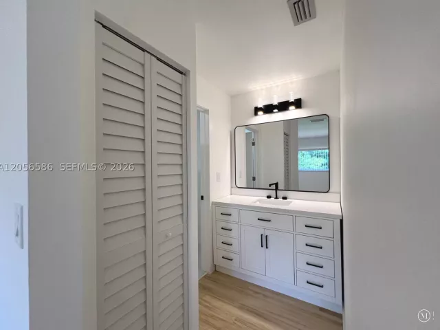 Продажа дома по адресу 8111 SW 81st Pl - фото 8962843