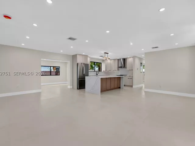 Продажа дома по адресу 6514 SW 107th Pl - фото 8962784