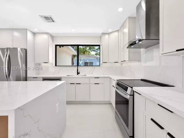 Продажа дома по адресу 6514 SW 107th Pl - фото 8962786