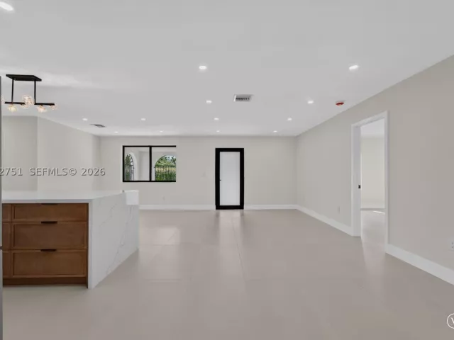 Продажа дома по адресу 6514 SW 107th Pl - фото 8962788