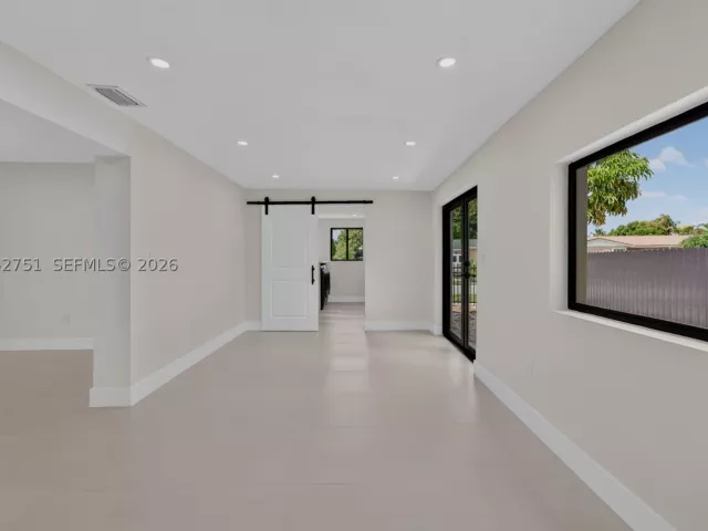 Продажа дома по адресу 6514 SW 107th Pl - фото 8962791