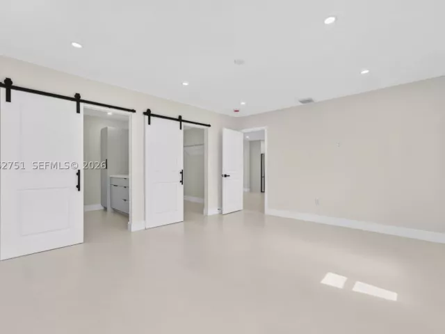 Продажа дома по адресу 6514 SW 107th Pl - фото 8962778