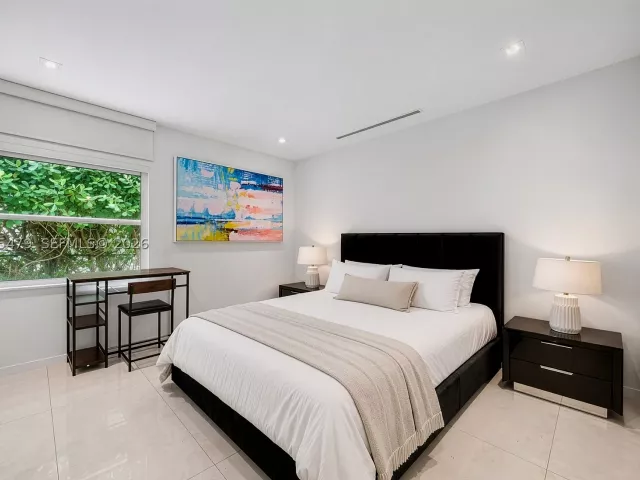 Продажа дома по адресу 7930 SW 52nd Ct - фото 8962884
