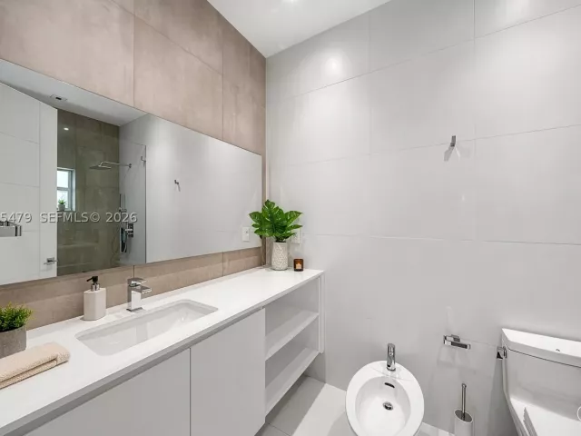 Продажа дома по адресу 7930 SW 52nd Ct - фото 8962885