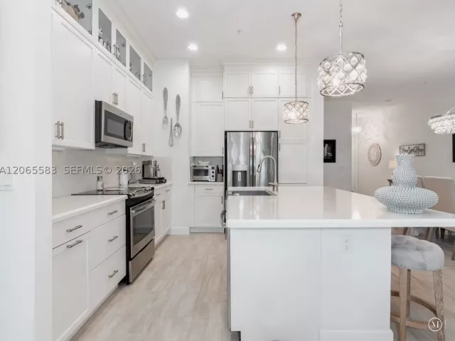 Продажа дома по адресу 22936 Clear Echo Dr 35 - фото 9043816